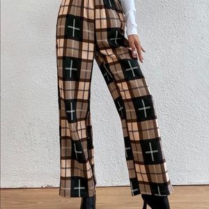3/$25!!  New Plaid elastic waist pants size Medium 6